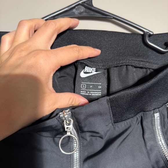 🔥 Nike Tech Utility Zip Track Pants – Size S – Black - Picture 3 of 3